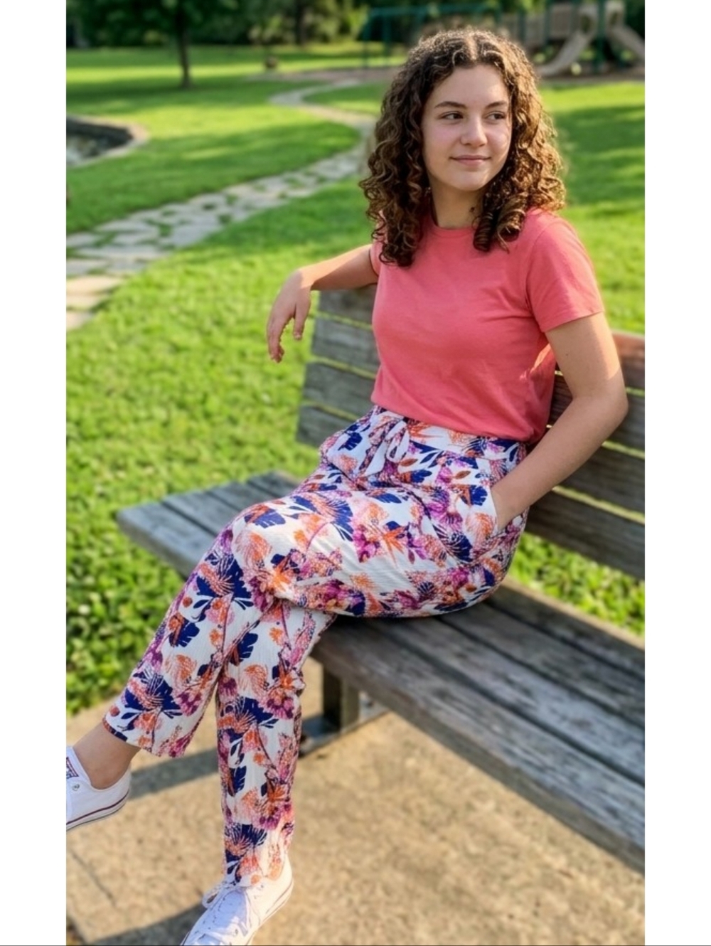 Zoe + Phoebe Pull On Elastic Waist Floral Pants Navy & Pink Size M